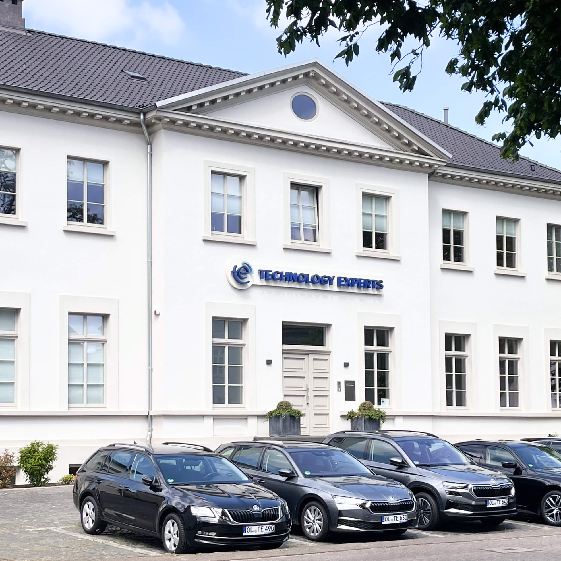 Hauptgebäude von technology experts in Oldenburg